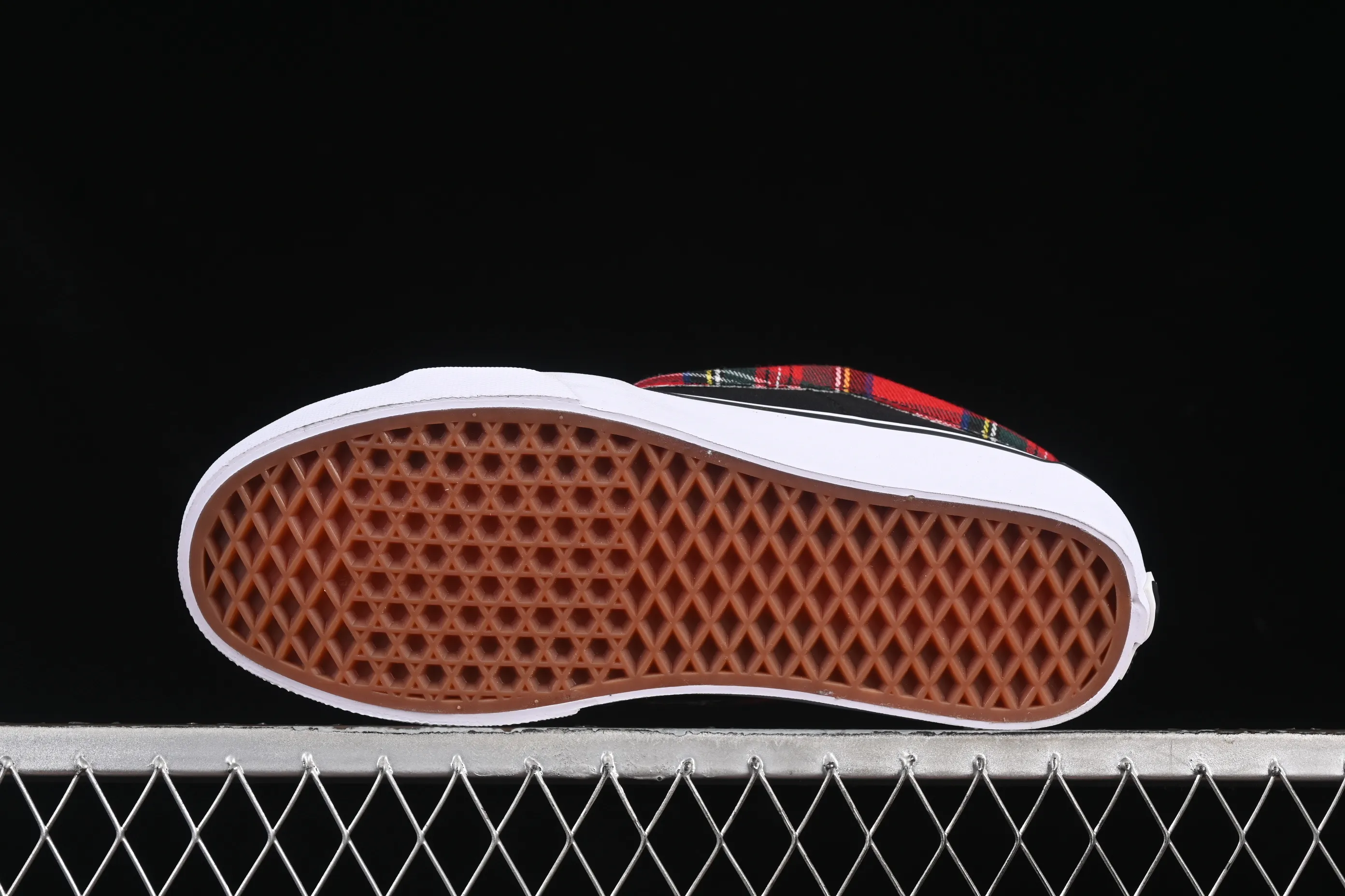 All categories Vans Vans series Vans Mid Vans China Vans Sk8-Mid Vans Anaheim series Scottish plaid casual low-top canvas shoes VN0A4UWIVNE